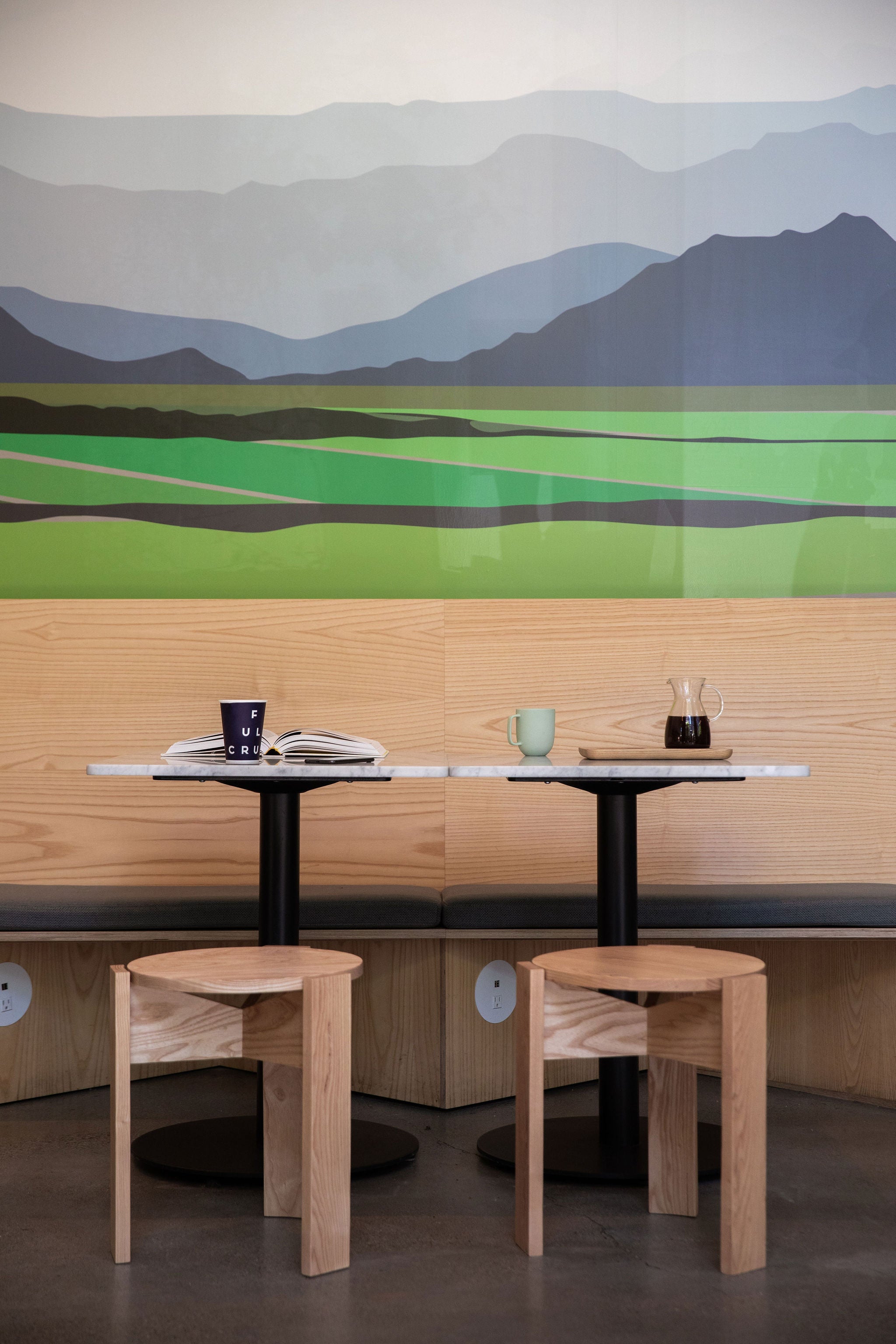 vertical seating.jpg__PID:bbe1216f-39e8-4e12-ab0e-ecdf48324de8